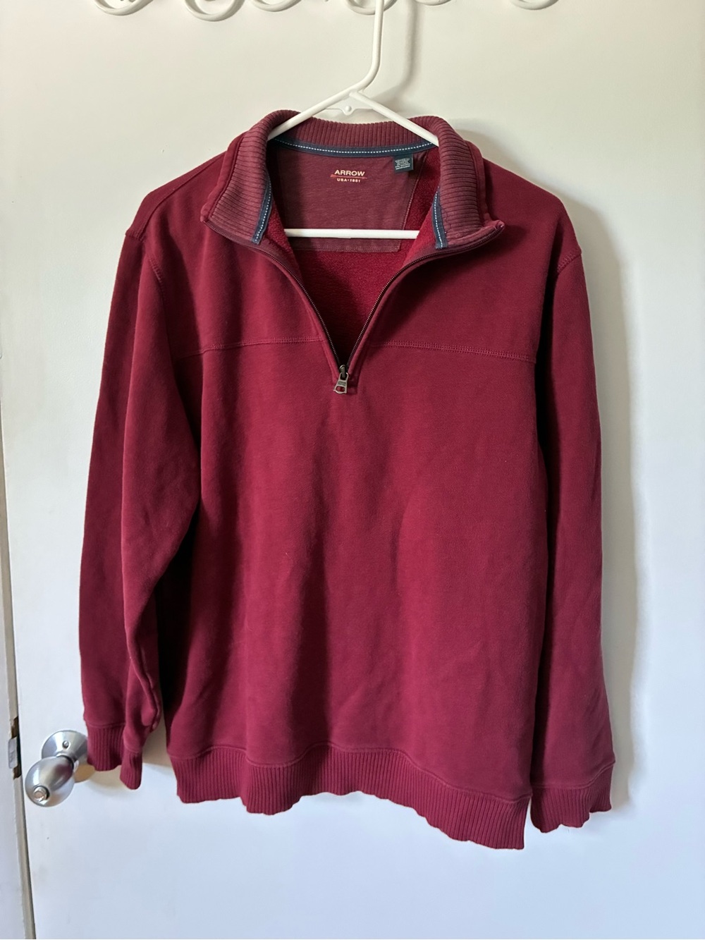 Men’s Arrow 1/4 Zip Pullover - Dark Red/Maroon color - size medium